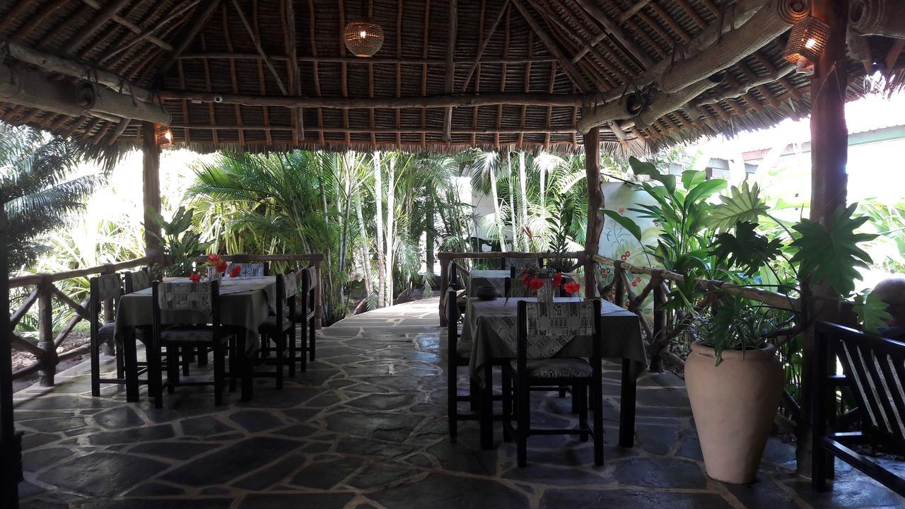 African Dream Cottages - Diani Beach Exteriör bild